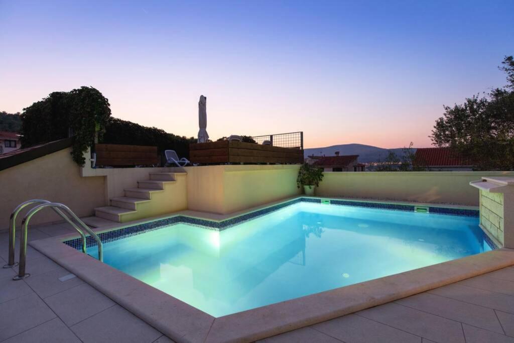 Villa Lipovac Trogir Exterior photo